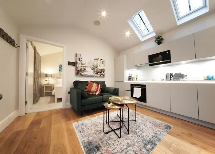 Trinity House By Ritual Stays